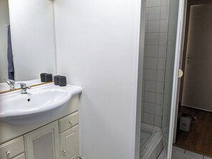 Shower, hair dryer
