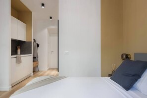 1 bedroom, WiFi, bed sheets - Trieste Time Capsule (Trieste)