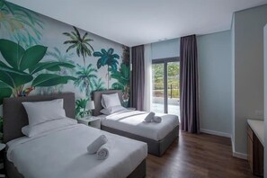 Basic House, Patio, Courtyard View | In-room safe, blackout drapes, iron/ironing board, free WiFi