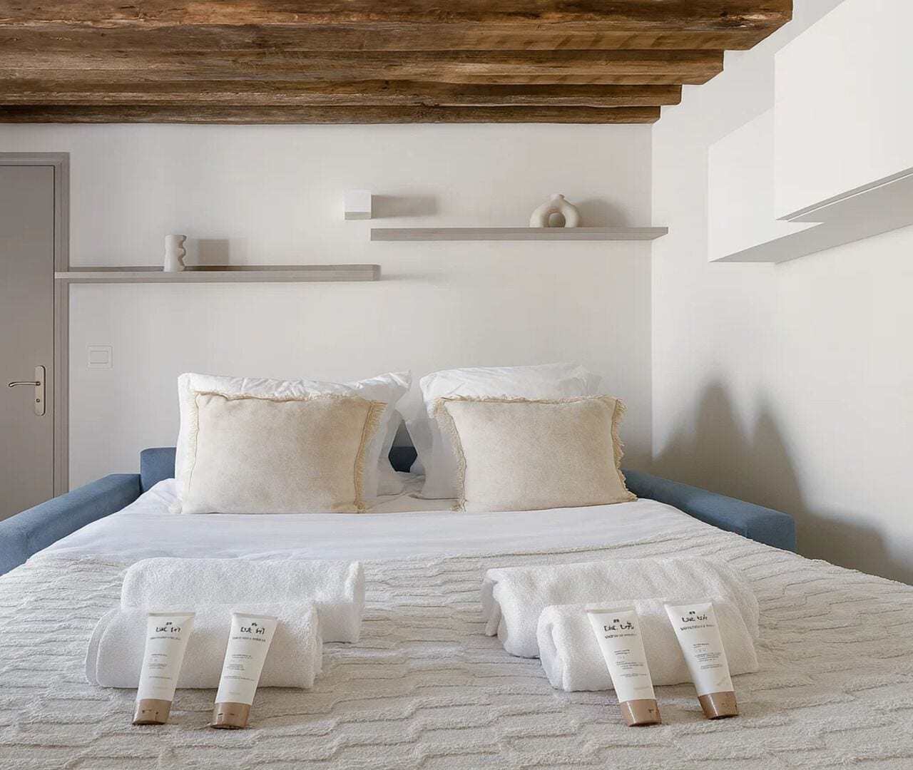 Appartement, vue cour intérieure | Coin séjour