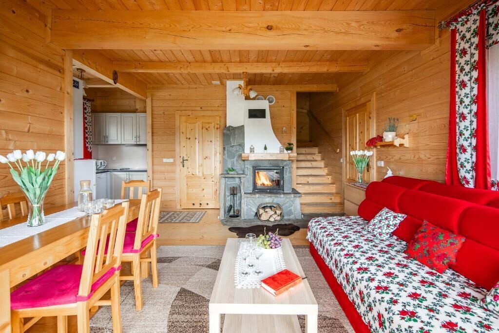 Deluxe Chalet, Mountain View | Living area | Smart TV, fireplace