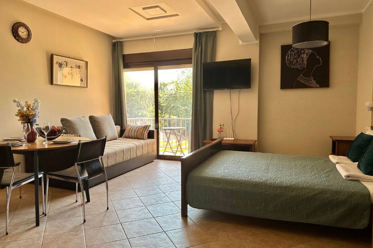 In-room safe, blackout curtains, soundproofing, iron/ironing board