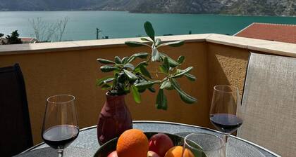 Villa Risan Apartments