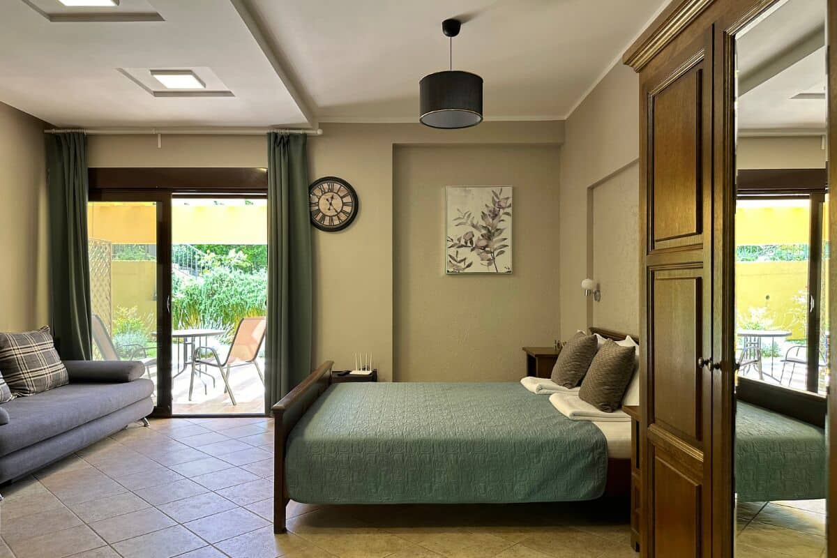 In-room safe, blackout curtains, soundproofing, iron/ironing board