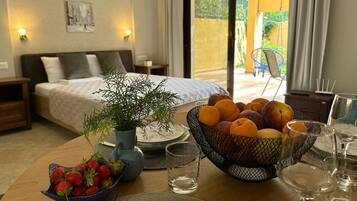 Studio, Garden View, Garden Area | In-room safe, blackout curtains, soundproofing, iron/ironing board