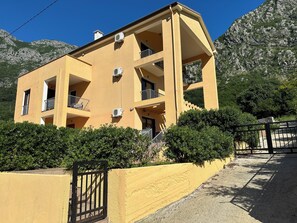 Exterior - Villa Risan Apartments (Risan)