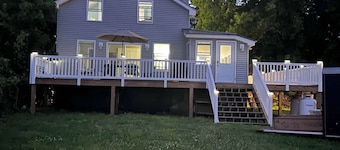 Spacious 4-bedroom, 3.5-bath lakeview house with AC, WiFi in charming Port Henry