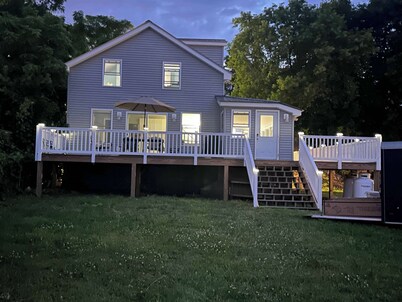 Spacious 4-bedroom, 3.5-bath lakeview house with AC, WiFi in charming Port Henry