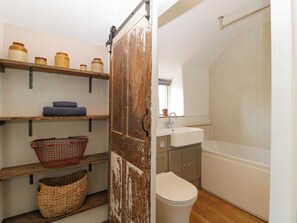 Shower - Pennfields (Blakeney)