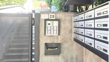 Apartment, 1 Bedroom, Accessible, Smoking | Property grounds