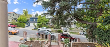 House, 3 Bedrooms | Property grounds