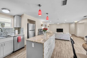 House, 3 Bedrooms | Interior