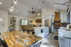 Fridge, microwave, dishwasher, coffee/tea maker