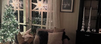 Spacious and cozy house with garden in the center of Svelvik