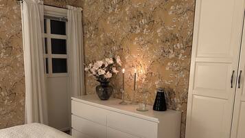 4 soverom, strykejern/-brett, wi-fi og sengetøy