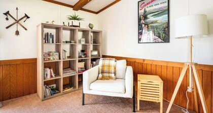 Charming 3-bedroom home with WiFi in marvelous Fleischmanns, close to Belleayre!