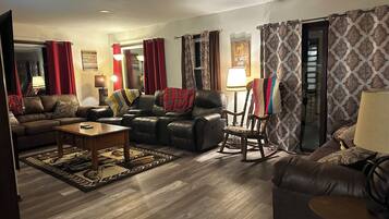 Smart-TV, peis, fotballspill og bøker