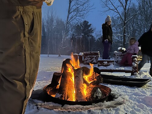 Treska's Trails & Lakes Charming 3-bedroom farmhouse with WiFi & AC in Brainerd