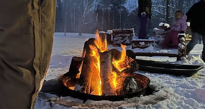Treska's Trails & Lakes Charming 3-bedroom farmhouse with WiFi & AC in Brainerd