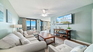 TV - Beachfront 1BR, Updated with great amenities! (Orange Beach)