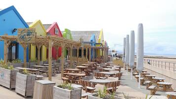 Cottage | Outdoor dining