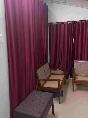 Interior - Charming 2-bedroom villa with WiFi, AC in serene Karaikal (Karaikal)