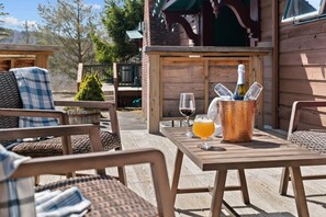 Outdoor dining - Jessie's Harvest House (Tannersville)