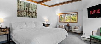 Jessie's Harvest House Suite