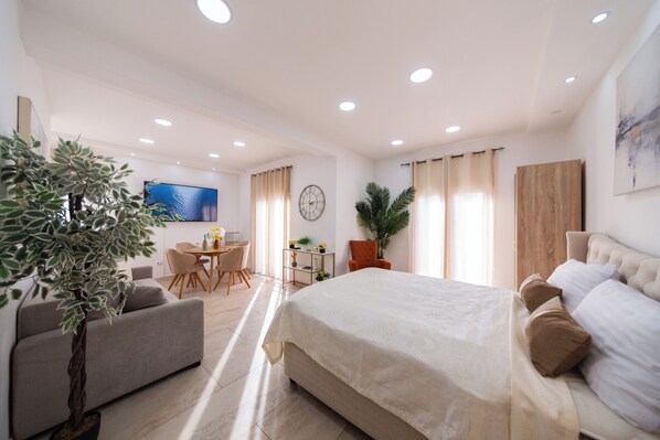 1 bedroom, iron/ironing board, WiFi