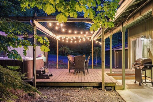 Chateau Relaxeau: Game Room Hot Tub Pet Friendly