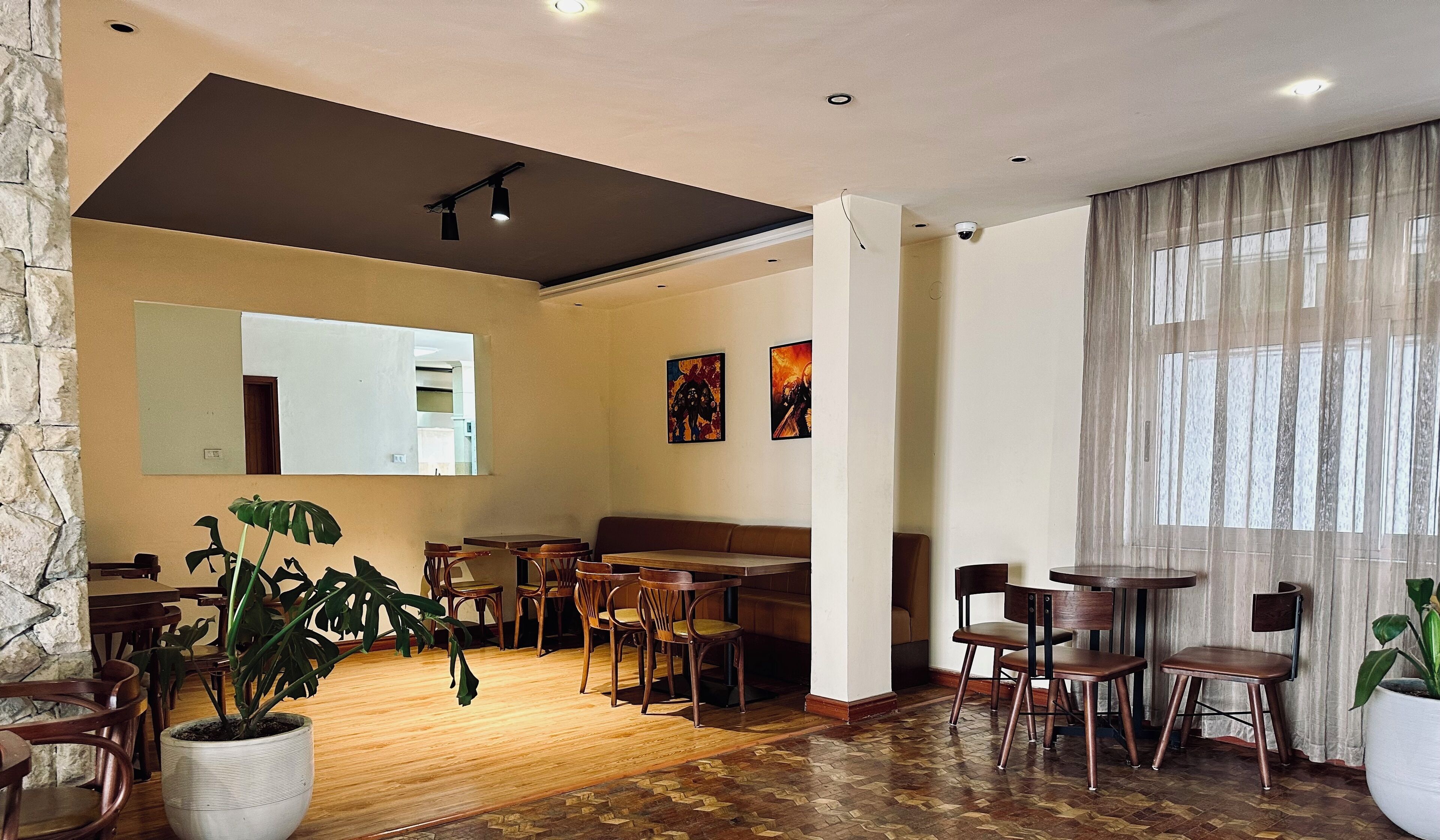 Photo - Social House