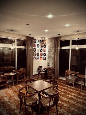 Restaurant - Social House Boutique Hotel (Addis Ababa)