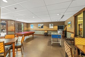 Spielezimmer