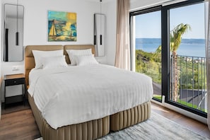4 chambres, fer et planche à repasser, Wi-Fi, draps fournis