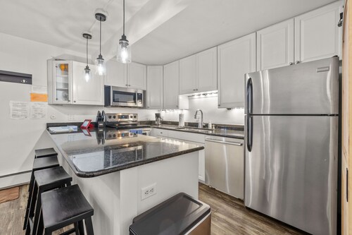 Downtown Aspen Condo – Walk to Slopes & Dining