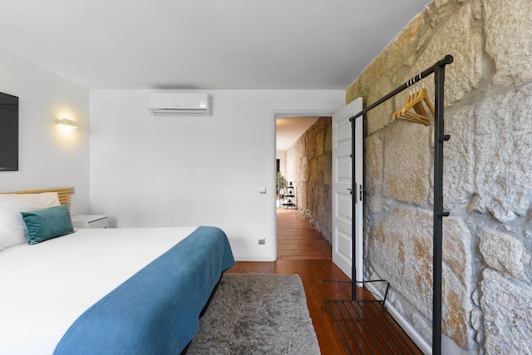 Appartement | 4 chambres, fer et planche à repasser