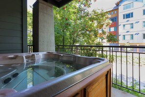 室外 SPA 浴缸