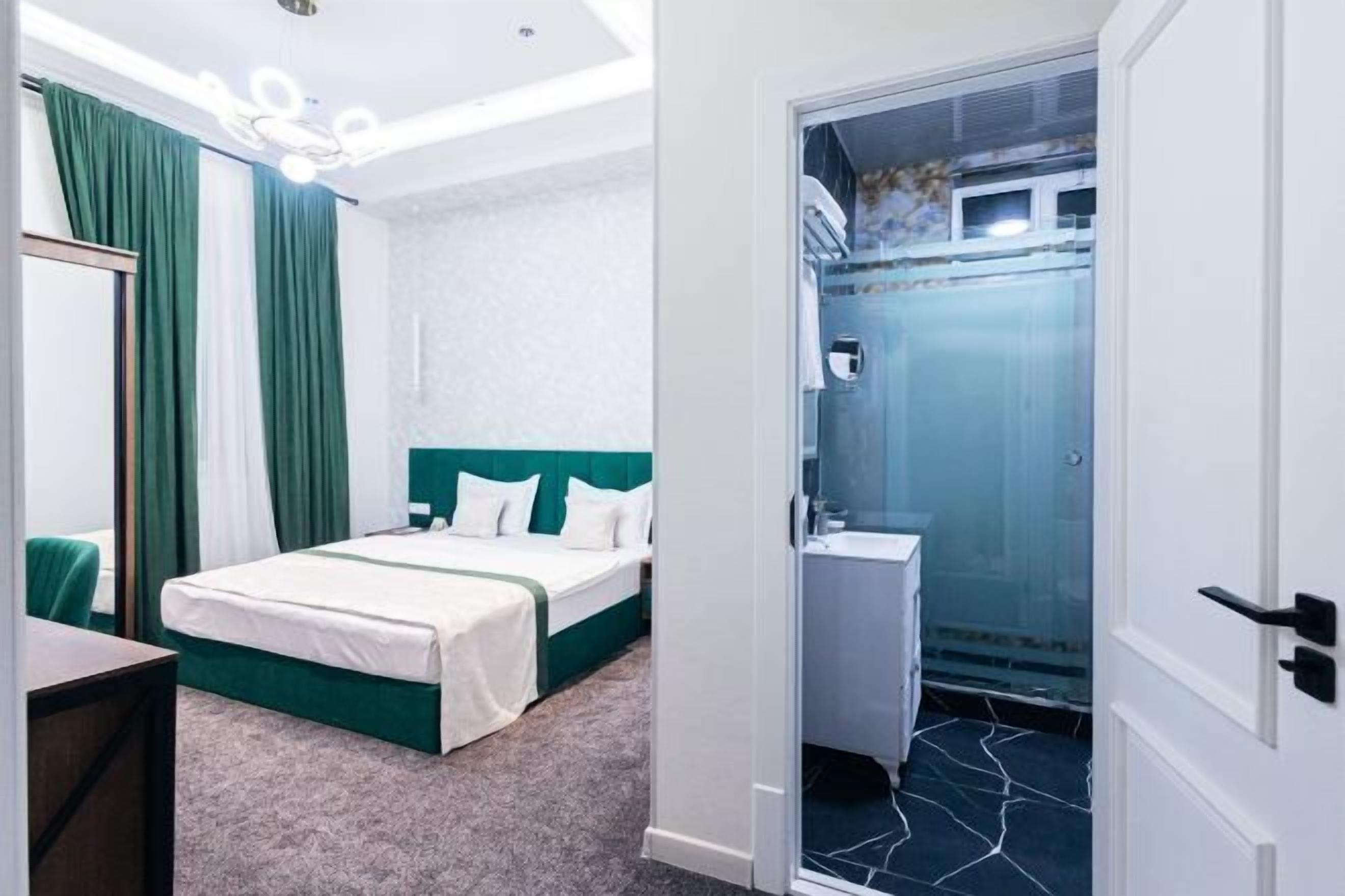 In-room safe, desk, laptop workspace, soundproofing