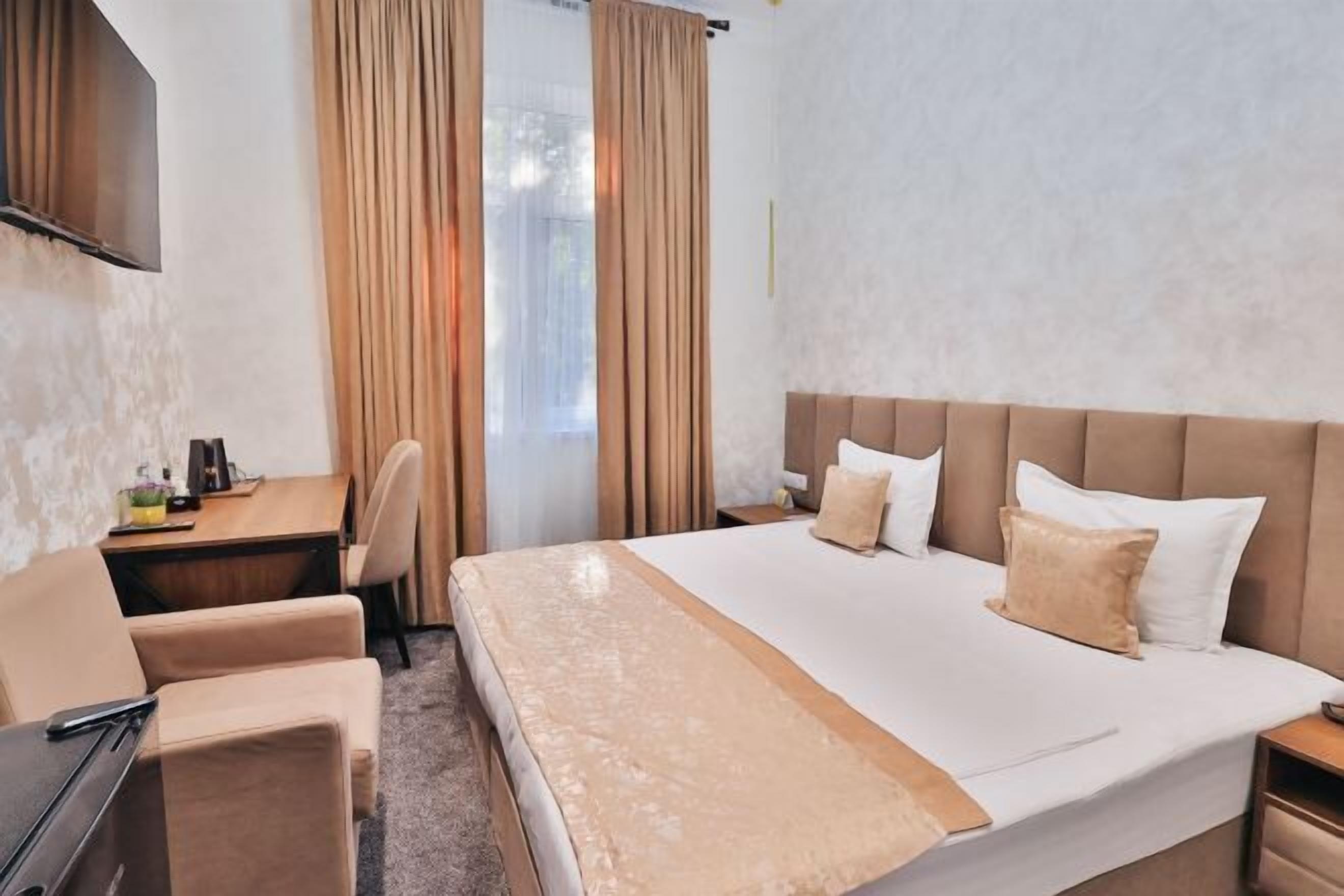 In-room safe, desk, laptop workspace, soundproofing