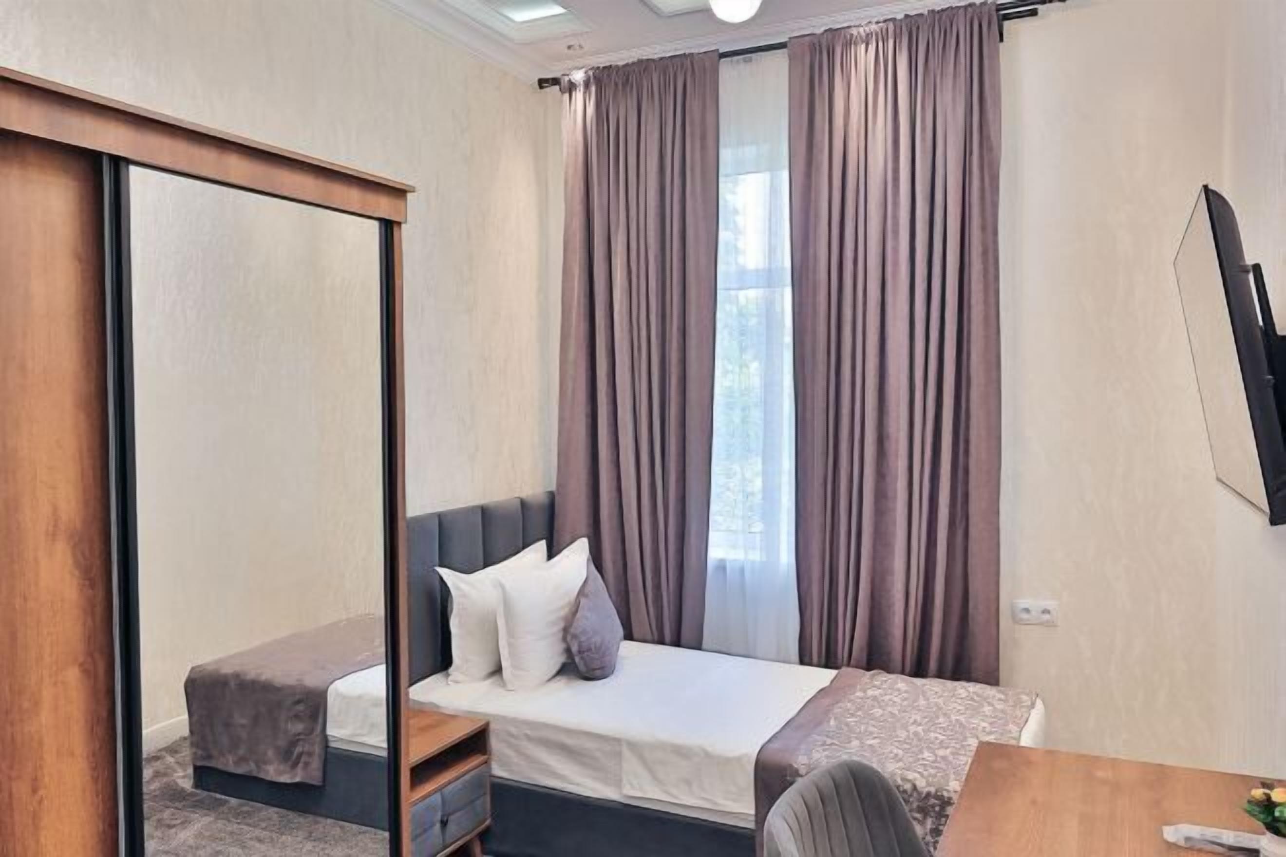 In-room safe, desk, laptop workspace, soundproofing