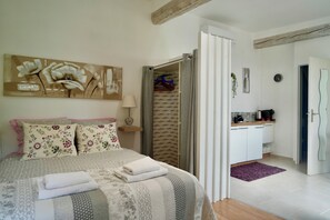 1 chambre, fer et planche à repasser, Wi-Fi