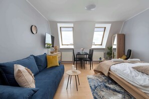 Iron/ironing board, travel cot, WiFi, bed sheets