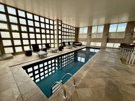 Suíte | Piscina | Piscina externa, guarda-sóis, espreguiçadeiras