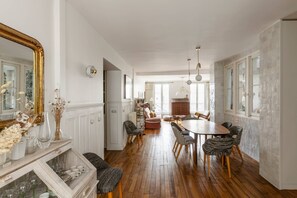 Dining - Rue du Val-de-Grâce by onefinestay (Paris)