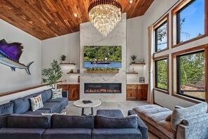 TV, fireplace, stereo