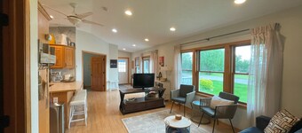 Cozy Coon Lake Cabin — 30 Mins from Minneapolis