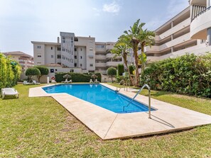 Pool - Stylish 3 Bed Flat in Los Pacos - Pass the Keys (Fuengirola)