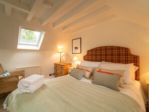 1 chambre, fer et planche à repasser, Wi-Fi gratuit, draps fournis