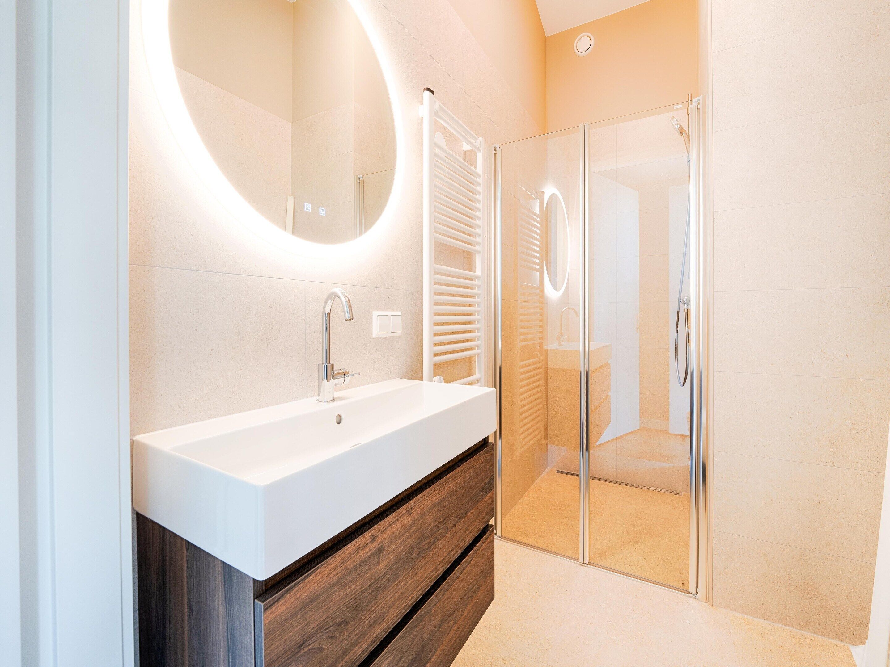 House | Bathroom