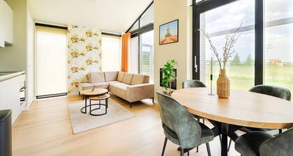 Tranquil Holiday Home With Views